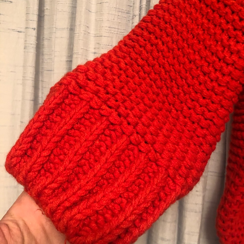 Red chunky sweater (brand new) - Picture 2 of 4